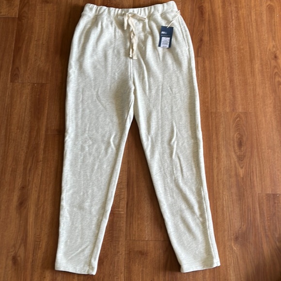 Universal Thread Pants - Universal Thread cream heathered comfort pants . Size small. NWT